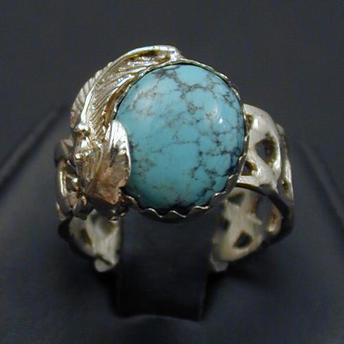 Medium Knotwork Leaf Ring with Turquoise